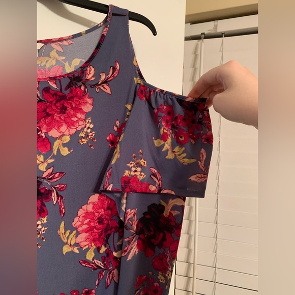Cato Dusty Blue Floral Cold Shoulder Blouse Size XL X-Large Spring Fall - Picture 3 of 5